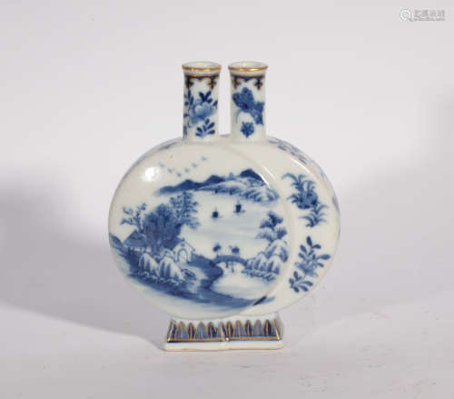 A BLUE AND WHITE VASE QIANLONG PERIOD