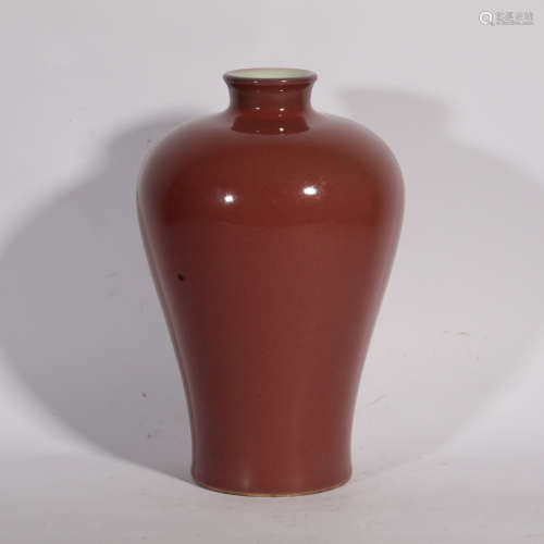 A RED GLAZED VASE QIANLONG PERIOD