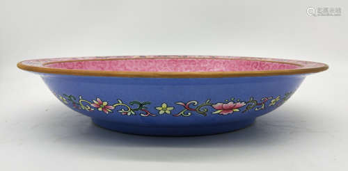 A FAMILLE ROSE PLATE QIANLONG PERIOD