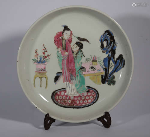 A FAMILLE ROSE PLATE YONGZHENG PERIOD