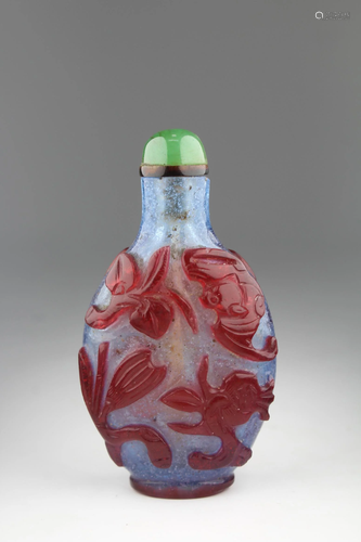 Antique Chinese Red Overlay Glass Snuff Bottle