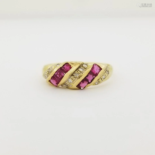 14k Gold Ruby & Diamond Ring