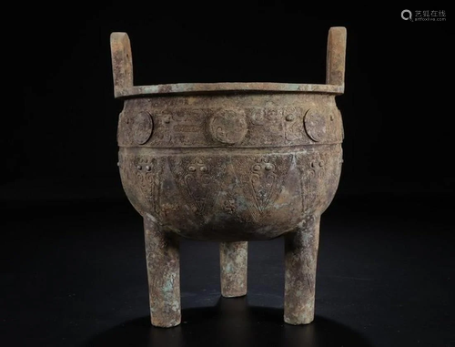 A CHINESE ARCHAIC BRONZE DING …