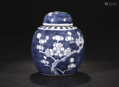 A CHINESE BLUE AND WHITE JAR, QING D…