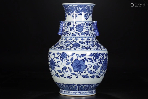 A BIG CHINESE BLUE AND WHITE VASE …