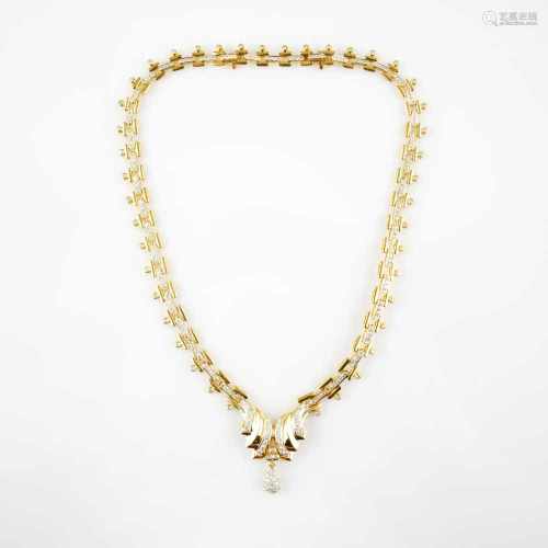Necklace750 yellow gold, with 256 brilliants, total approx. 4.34 ct, vvs-si, H, size adjustable with