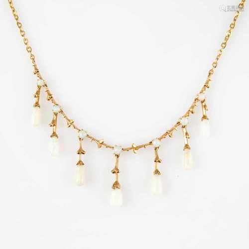 NecklaceBelle Époque, 585 red gold, tested, with 14 opals, length approx. 46 cm, weight approx. 8.
