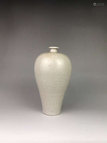 Chinese Ding Kiln Porcleain Carved Bottle