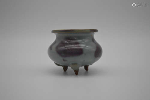 Chinese Song Dynasty Jun Kiln Three Legged Porcelain Stove