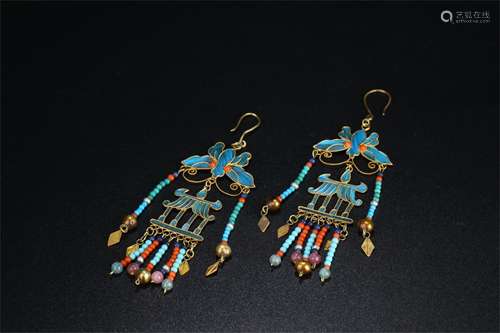 A Pair of Chinese Gilt Silver Earrings with Kingfisher Feather Inlaided