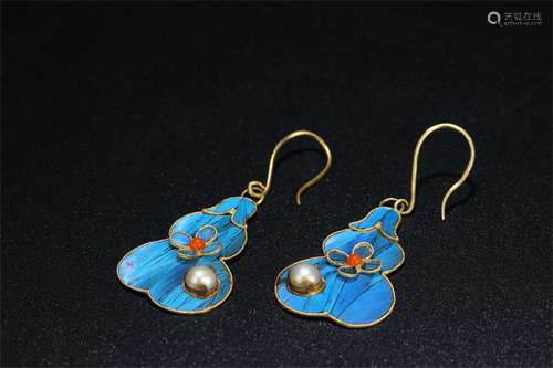 A Pair of Chinese Gilt Silver Earrings with Kingfisher Feather Inlaided