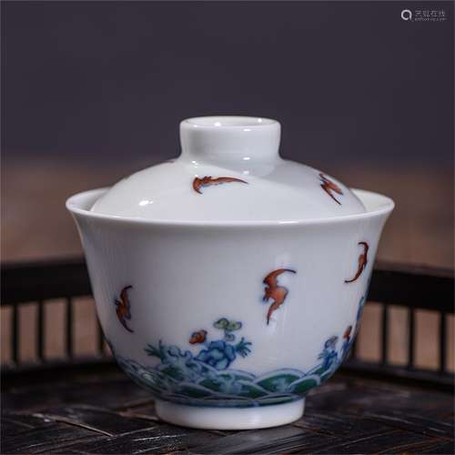 A Chinese Dou-Cai Glazed Porcelain Bowl with Cover