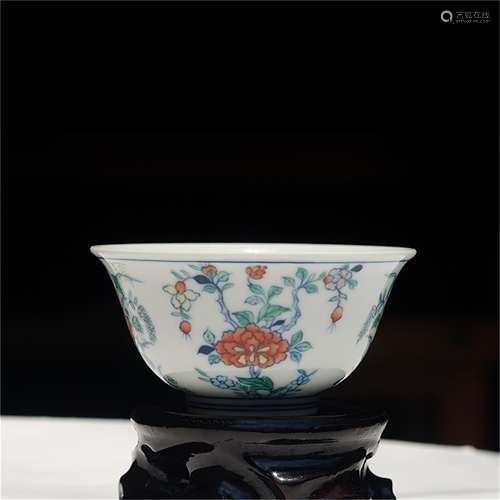 A Chinese Dou-Cai Glazed Porcelain Cup