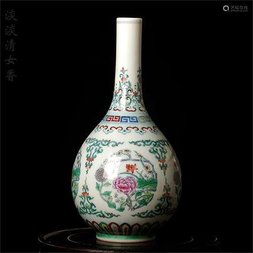 A Chinese Dou-Cai Glazed Porcelain Vase