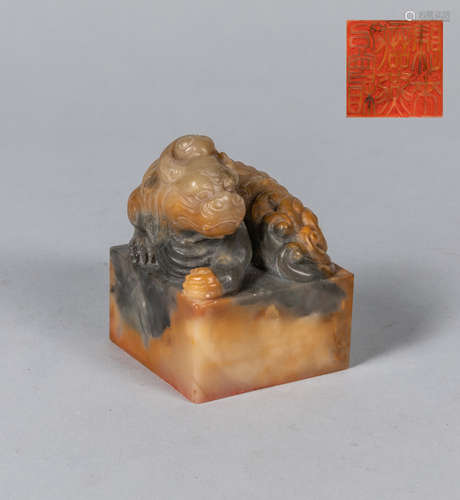 Chinese Carved Shoushan Stone Shi-shi Seal