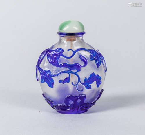 Chinese Carved Overlay Glass Snuff Bottle