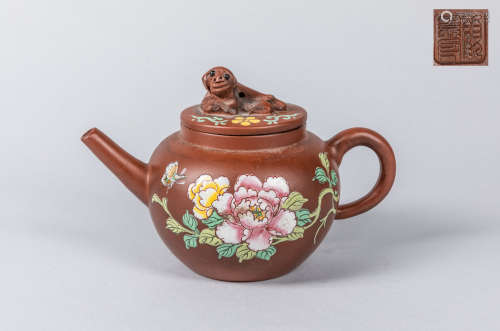 Chinese Vintage Enameled Zisha Tea Pot