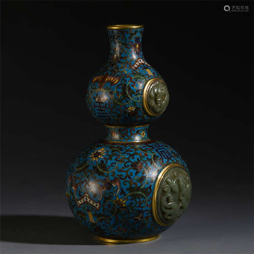 A CHINESE CLOISONNE INLAID JADE CARVED GOURD VASE