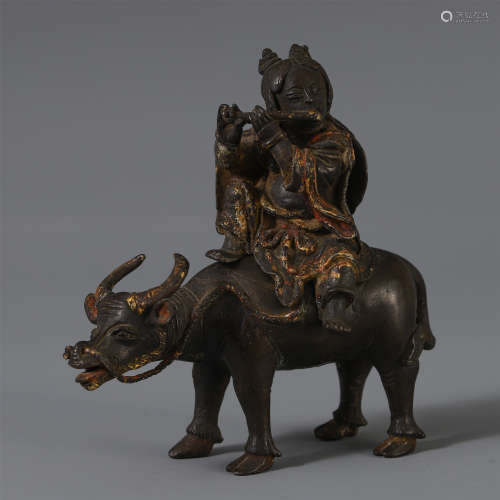 A CHINESE ANCIENT BRONZE BOY ABOVE OX TABLE ITEM