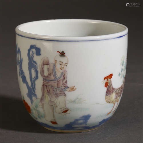 A CHINESE PORCELAIN FAMILLE ROSE CUP