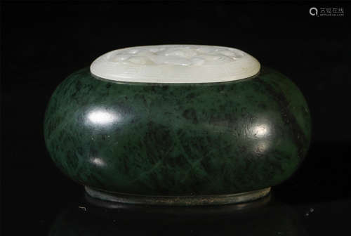 A SMALL CHINESE SPINACH JADE CARVED JAR