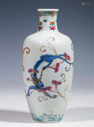 CHINESE PORCELAIN FAMILLE ROSE FLOWER VIEWS VASE