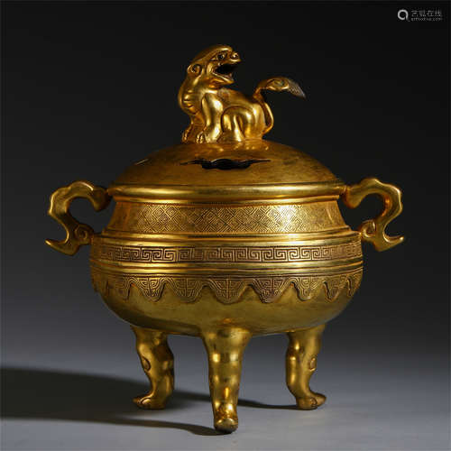 A FINE CHINESE GILT BRONZE CARVED LIDDED CENSER