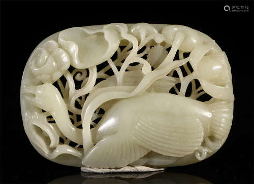 A CHINESE ANCIENT CARVED JADE OPENWORK LOTUS TABLE ITEM