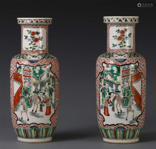 A PAIR OF CHINESE PORCELAIN FAMILLE ROSE FIGURE VASE