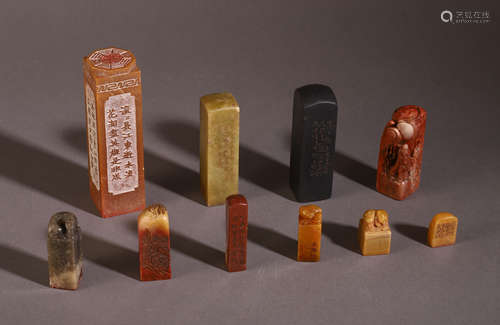 A SET OF CHINESE TIANHUANG STONE CARVED SEAL