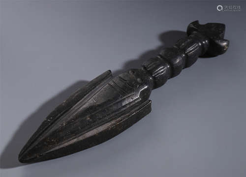 A CHINESE ANCIETN STONE CARVED DAGGER