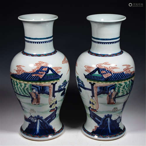 A PAIR OF CHINESE WUCAI PORCELAIN FIGURE ZUN VASE