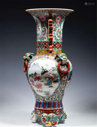 CHINESE PORCELAIN ENAMEL FLOWER DOUBLE LOOP HANDLE VASE