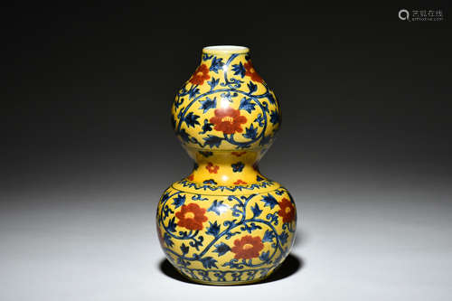 YELLOW GROUND FAMILLE ROSE DOUBLE GOURD VASE