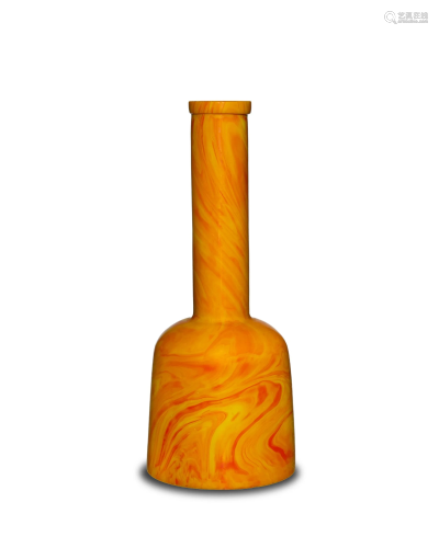 Chinese Peking Glass Long-Neck Vase, Qianlong清乾隆 料器搖鈴尊