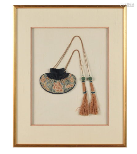Chinese Silk Purse with Frame, 19th Century十九世紀 刺繡荷包鏡框
