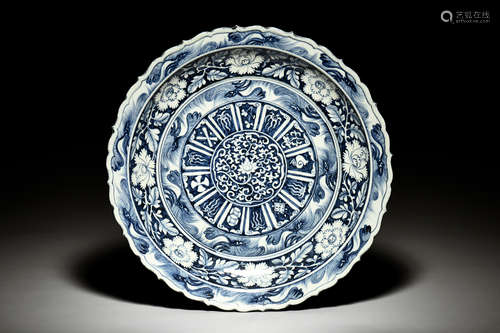 BLUE AND WHITE 'FLOWERS' CHARGER