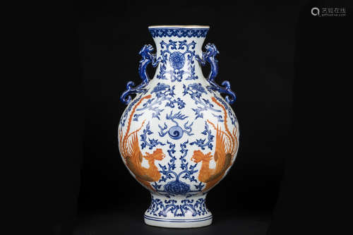 BLUE AND WHITE UNDERGLAZED RED 'PHOENIX' VASE WITH CHILONG HANDLES