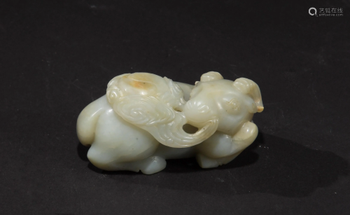 Chinese Carved Jade Goat, Early 18th Century十八世紀 玉羊