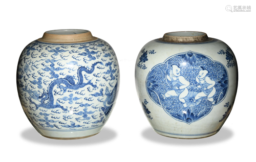 Pair of Blue-&-White Chinese Ginger Jars,18th Century十八世紀 青花嬰戲紋/壽字紋罐兩只