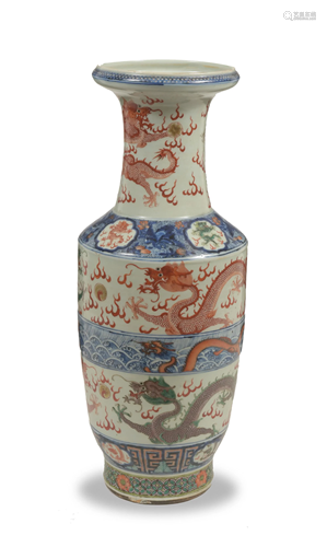 Chinese Porcelain & Enamel Vase, 19th Century十九世紀 青花粉彩龍紋盤口瓶