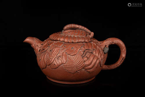 CHEN MINGYUAN: YIXING ZISHA 'SILKWORM' TEAPOT