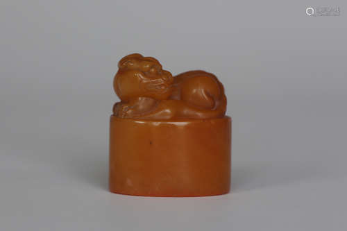 SHOUSHAN SOAPSTONE CARVED 'MYTHICAL BEAST' STAMP SEAL