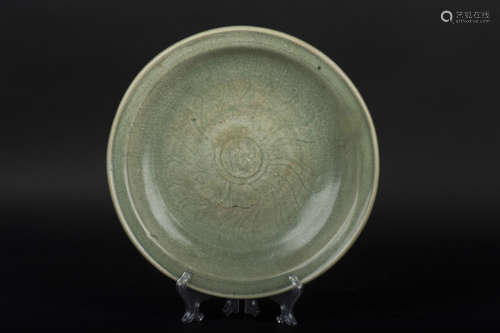 LONGQUAN WARE IMPRESSED 'FLOWER' CHARGER