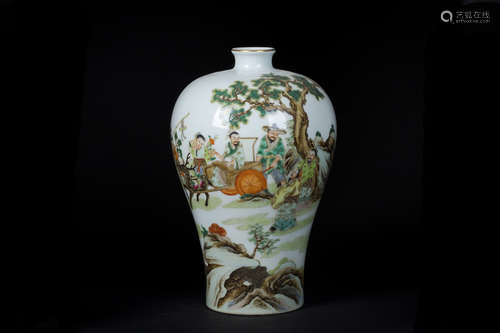 FAMILLE ROSE 'PEOPLE AND CALLIGRAPHY' VASE, MEIPING