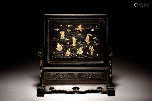 WOOD CARVED AND EMBELLISHED 'EIGHT IMMORTALS' TABLE SCREEN