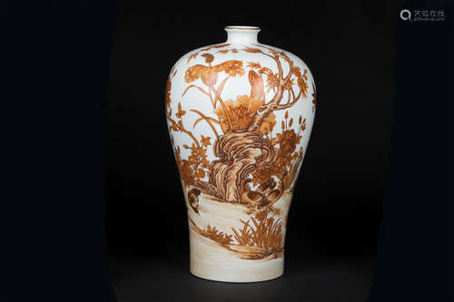 UNDERGLAZED RED 'FLOWERS AND BIRDS' VASE, MEIPING