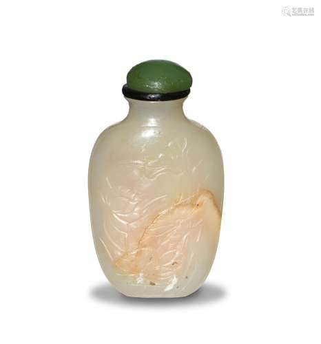 Chinese White Jade Snuff Bottle, 19th Century十八世紀 白玉荷花詩文鼻煙壺