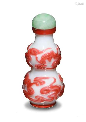 Peking Glass Hulu Shaped Snuff Bottle, 18th Century十八世紀 料器葫蘆型鼻煙壺