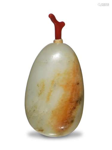 Chinese White Jade Snuff Bottle with Skin, 19th Century十八世紀 白玉紅皮隨形鼻煙壺